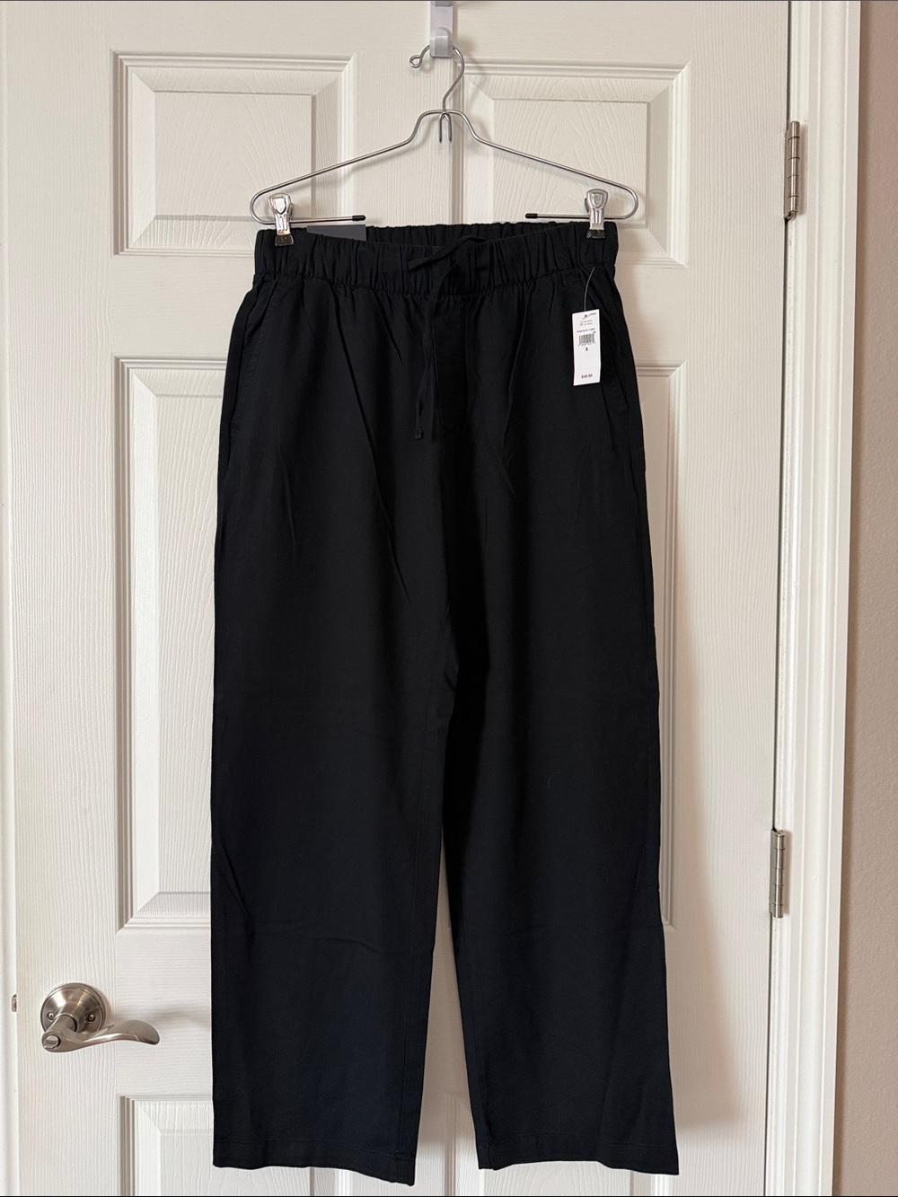 GAP Women’s Black Elastic Waist Drawstring Pants